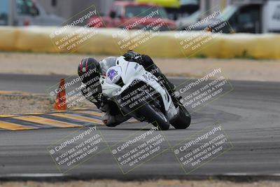 media/Jan-15-2023-SoCal Trackdays (Sun) [[c1237a034a]]/Turn 2 Set 1 (1145am)/